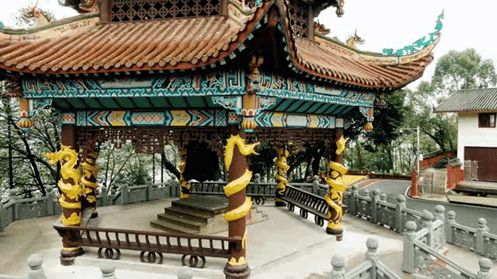 南房网 资讯 城市 去年底,高坪鹤鸣山风景区成功"美颜升级",各种硬件